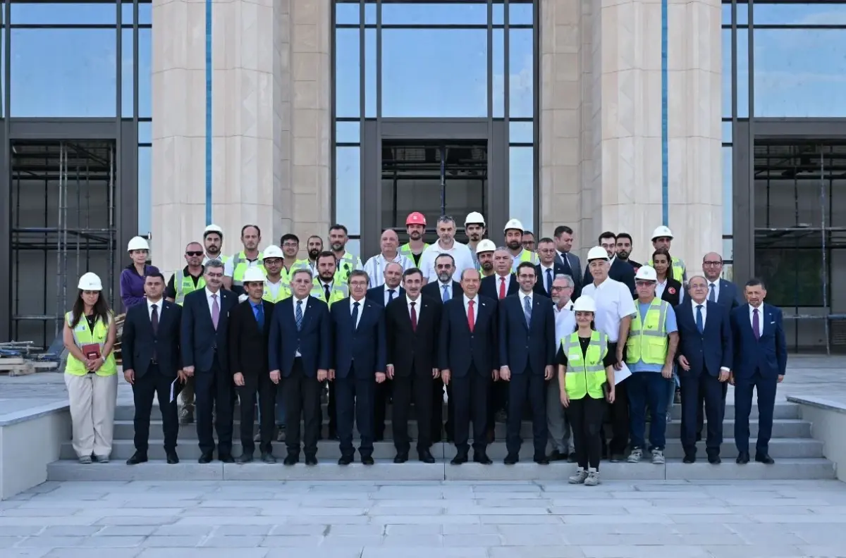 Cevdet Yılmaz KKTC Binalarını İnceledi