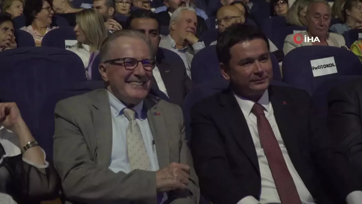 Osmangazi Belediyesi, Zeki Müren’i Anma Gecesi Düzenledi