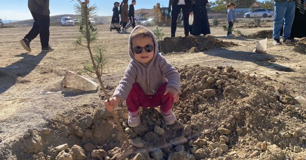 Yozgat’ta Cumhuriyet kutlamalarında bozkır ağaçlandırıldı