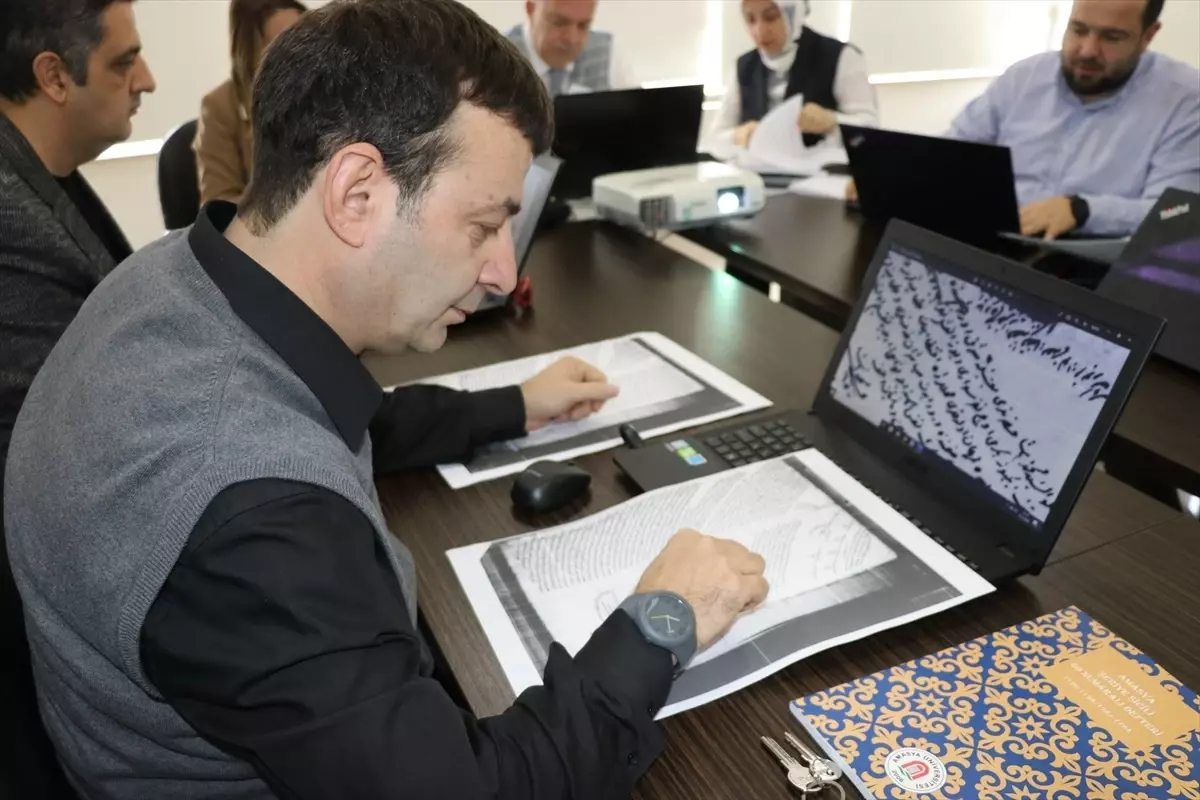 Amasya’da 400 Yıllık Sicillerin Çevirisi