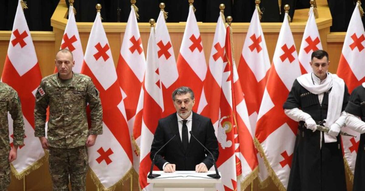Gürcistan’da cumhurbaşkanı seçilen Kavelaşvili, yemin ederek görevine başladı