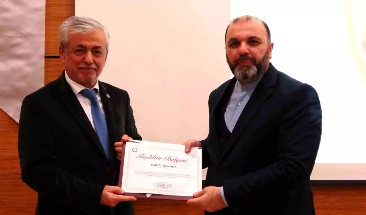 Müftü Açık’tan Hoca-Talebe İlişkisi Konferansı