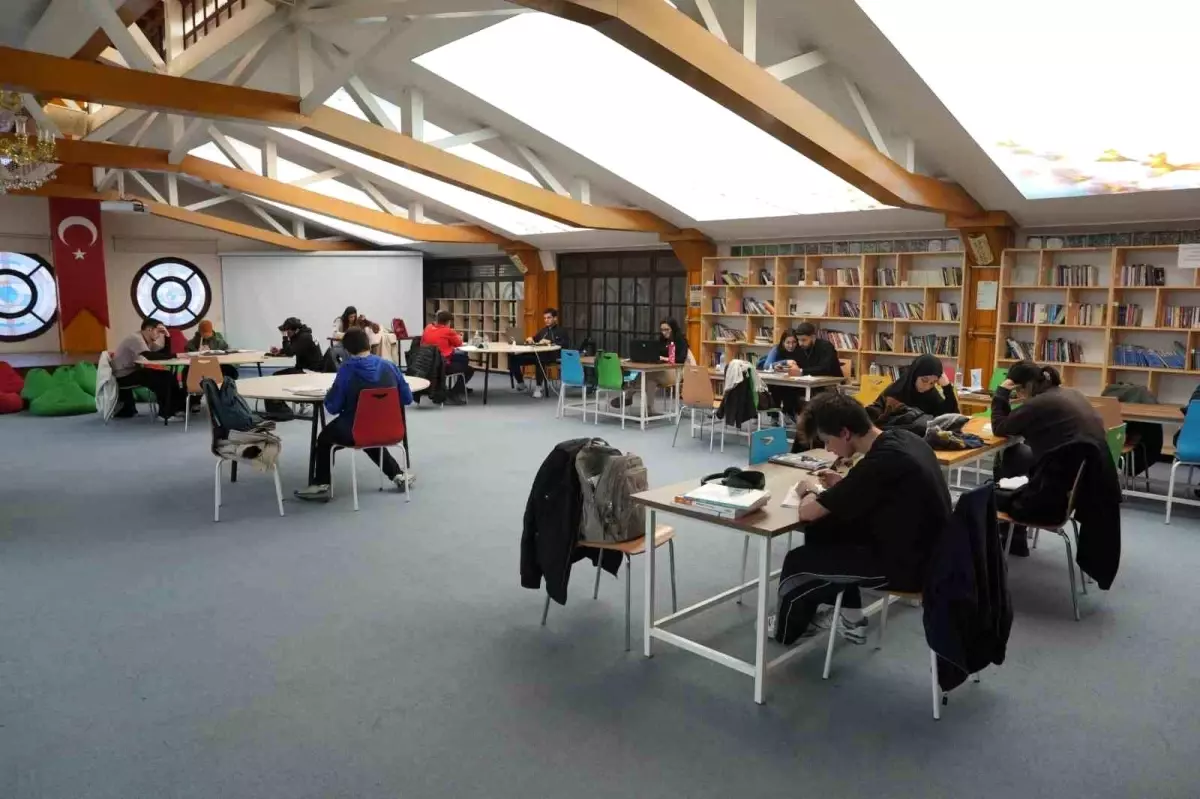 Eskişehir’de Gençlere 7/24 Destek: Haller Gençlik Merkezi Açık