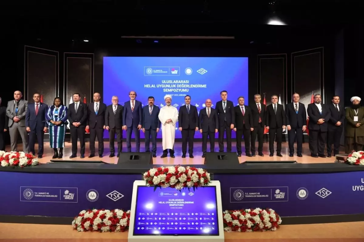 Bakan Kacır: “Ülkemizin küresel helal ekonomisindeki rolü gün geçtikçe artıyor”